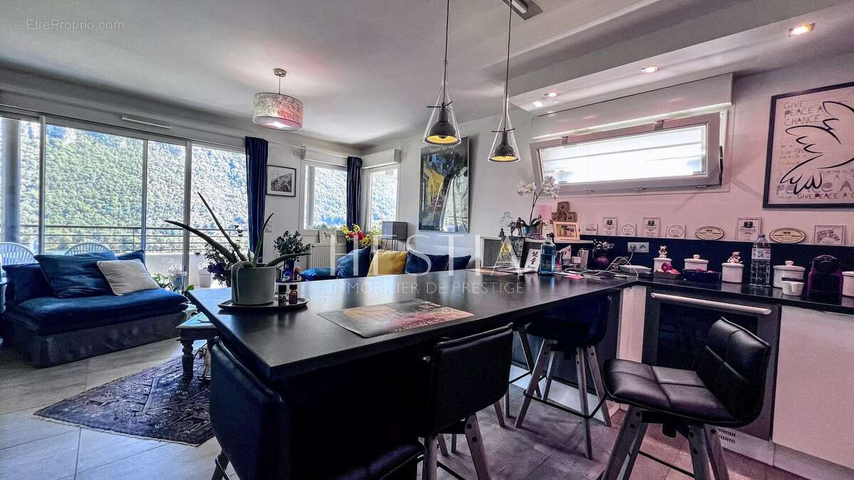 Appartement à SEYNOD