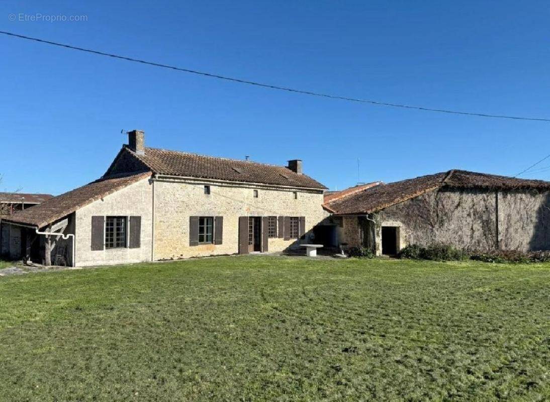 Maison à CIVRAY