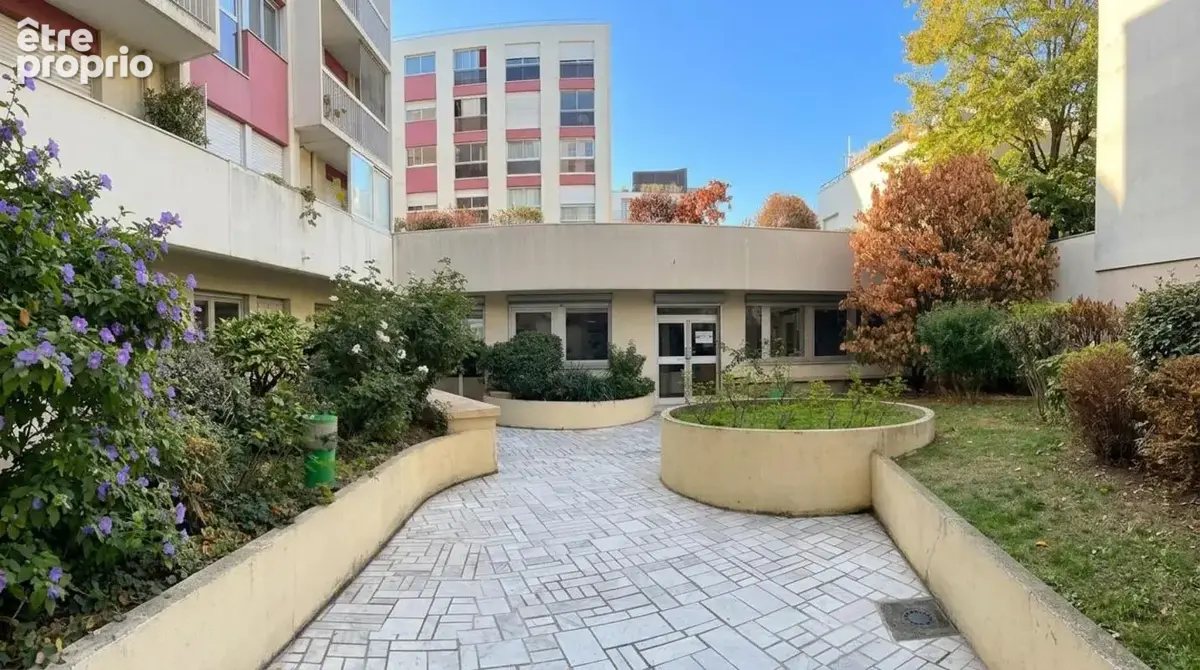 Commerce 354 m² à vendre à Paris-18e (75018) - photo 1