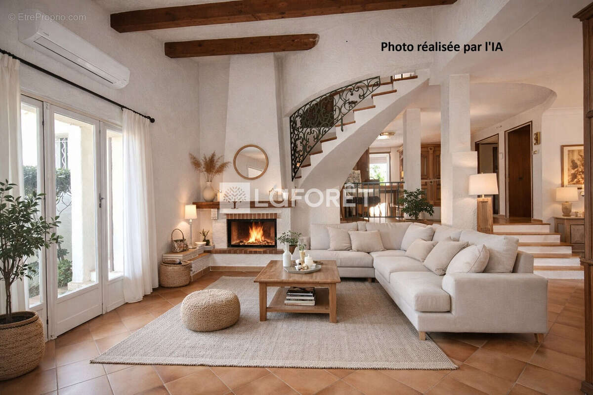 Maison à MONTAUROUX
