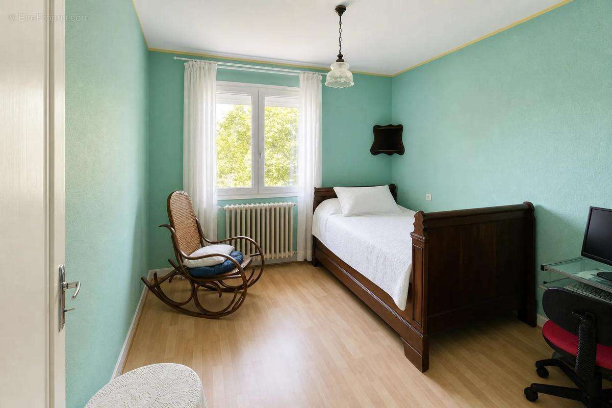 Belle maison familiale a 5 min du centre et 2 min des commodites - photo 15