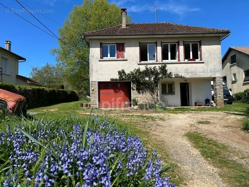 Maison à LANOUAILLE