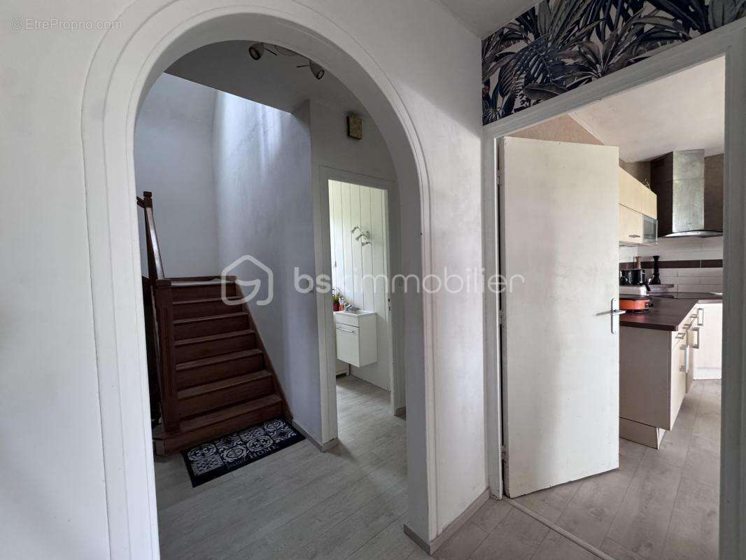 SAINT-VOUGAY – Maison familiale de 166 m² sur 4 100 m² de terrain - photo 10