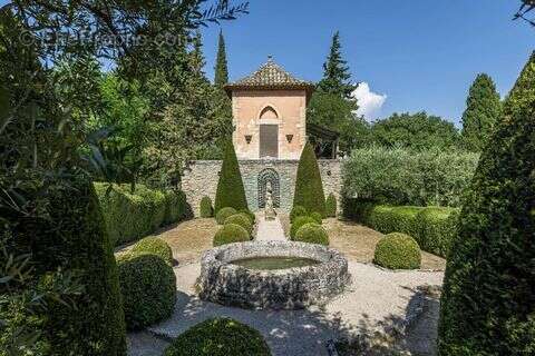 Maison à GORDES