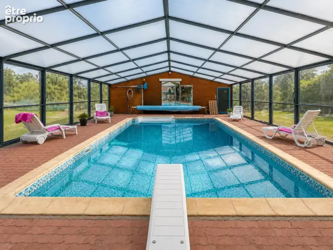 Maison de 9 pièces de 303m² à Guilly - photo 23
