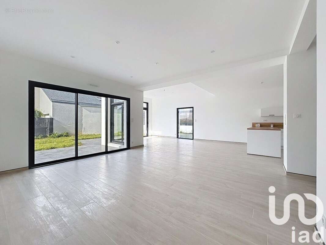 Photo 2 - Maison à LA MEZIERE