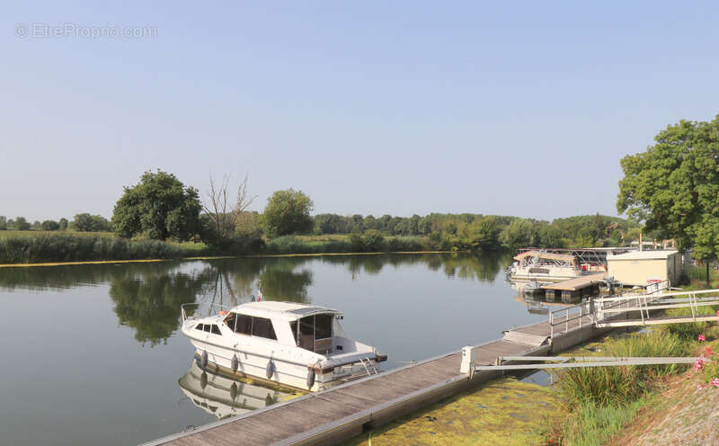 Moulin au cœur de la Bresse avec accès privé à la rivière - 585 m² sur 8553 m² de terrain - photo 5