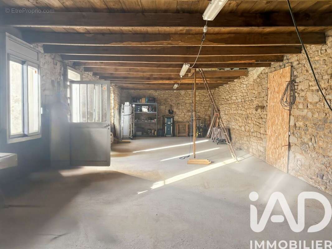 Maison 350 m² à Locmiquelic  - photo 4