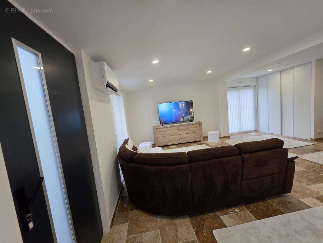 Maison à SAINT-MARCEL