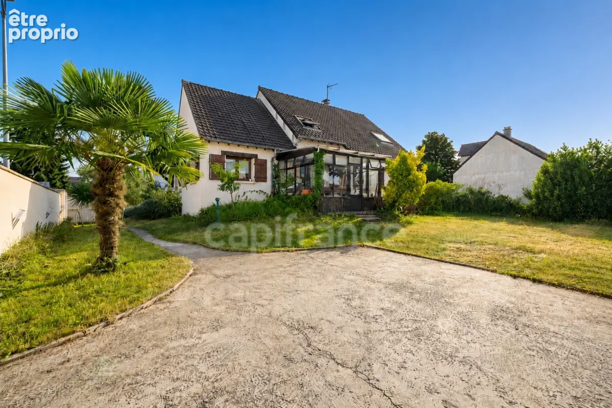 Maison à vendre de 135m² à Longpont-sur-Orge – Beaux volumes, jardin et sous-sol total - photo 2