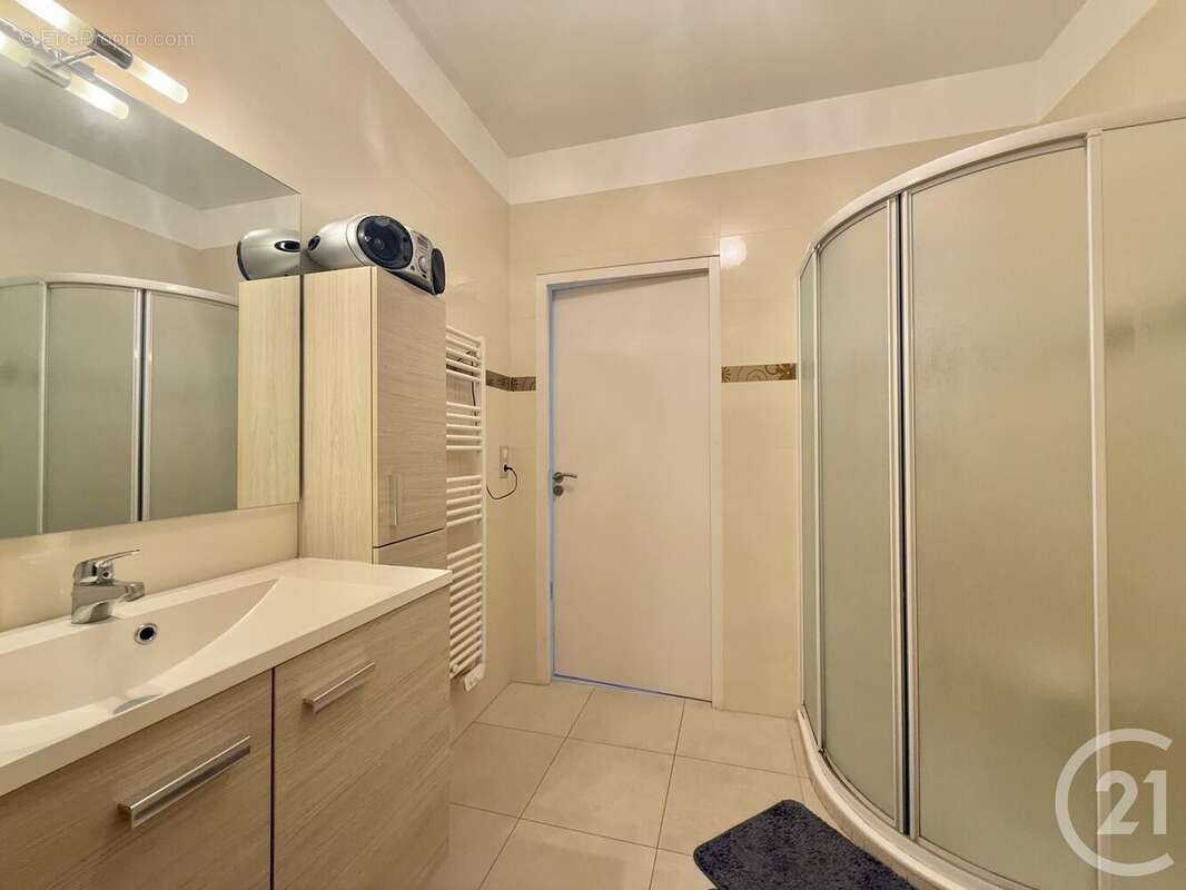 Appartement à MOULINS