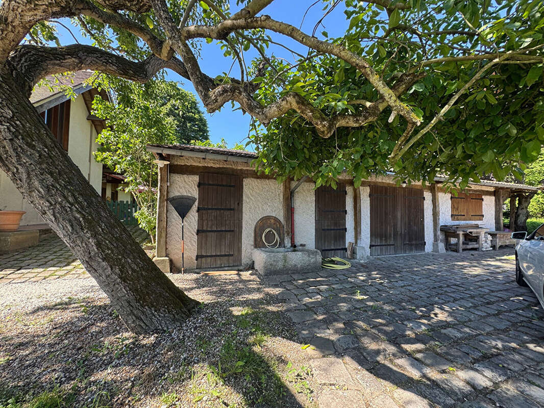 Maison à SAINT-NOM-LA-BRETECHE