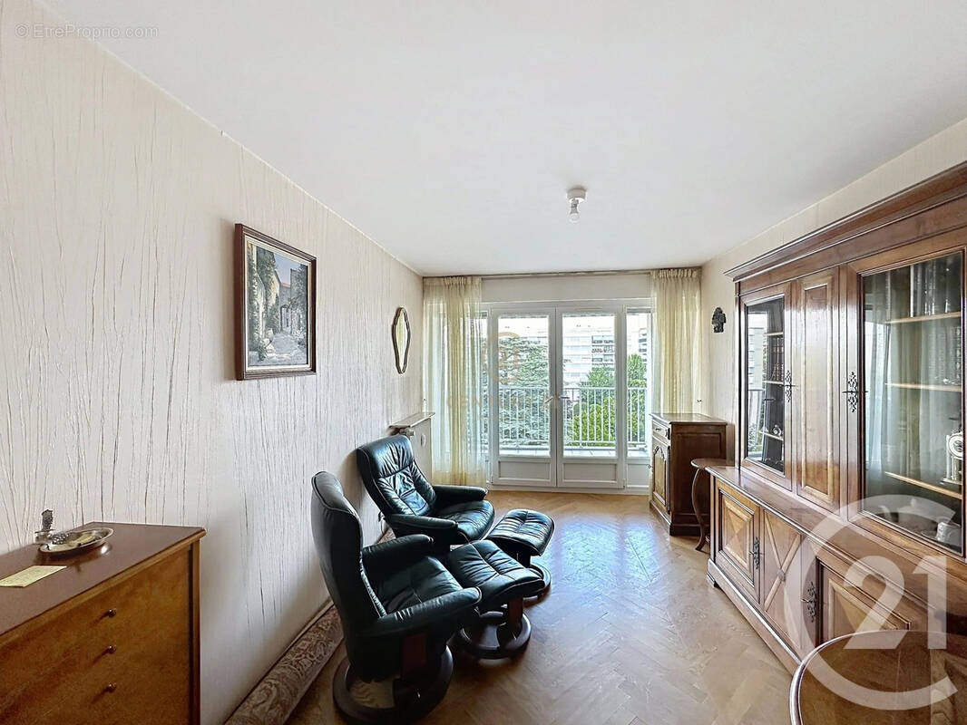 Appartement à SAINTE-FOY-LES-LYON