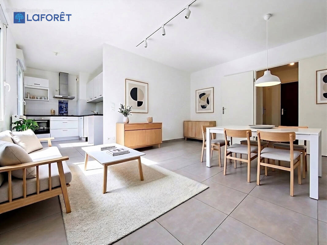 Appartement à EMERAINVILLE