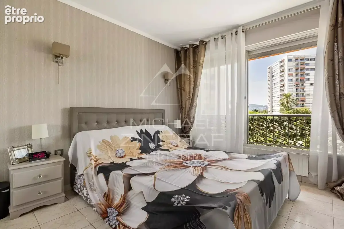 Antibes – exceptionnel appartement 7 pièces avec rooftop et vue mer panoramique - photo 23