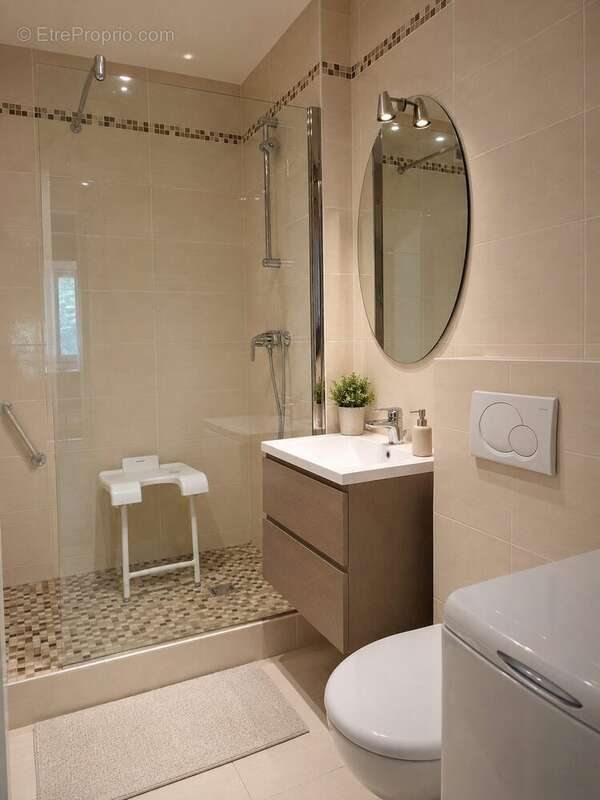 Appartement à FONTENAY-LE-FLEURY