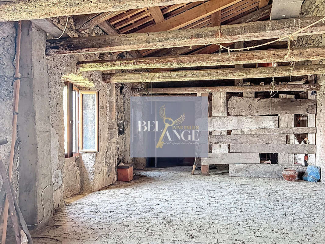 Maison à SAINT-PAUL-LE-JEUNE