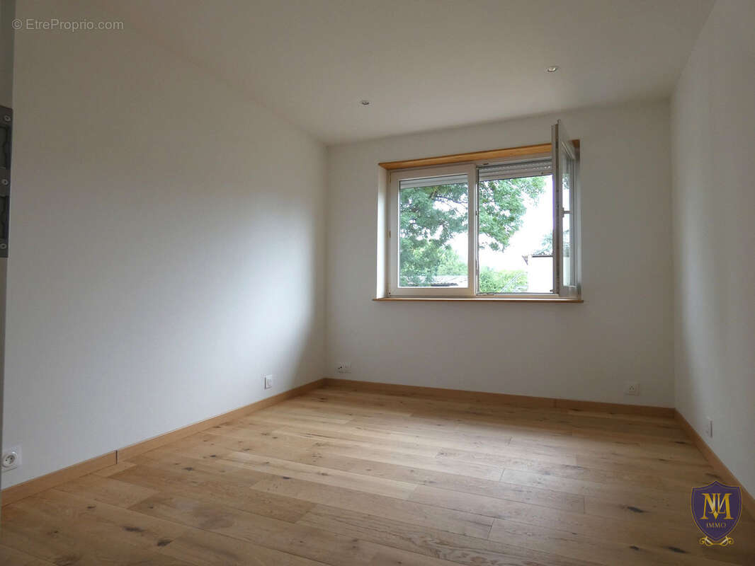Kembs-loechlé au calme maison à fort potentiel de 180 m2 sur 7,75 ares de terrain - photo 5