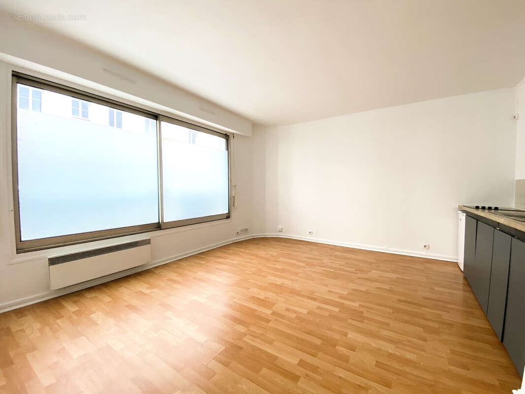 Appartement à PARIS-20E