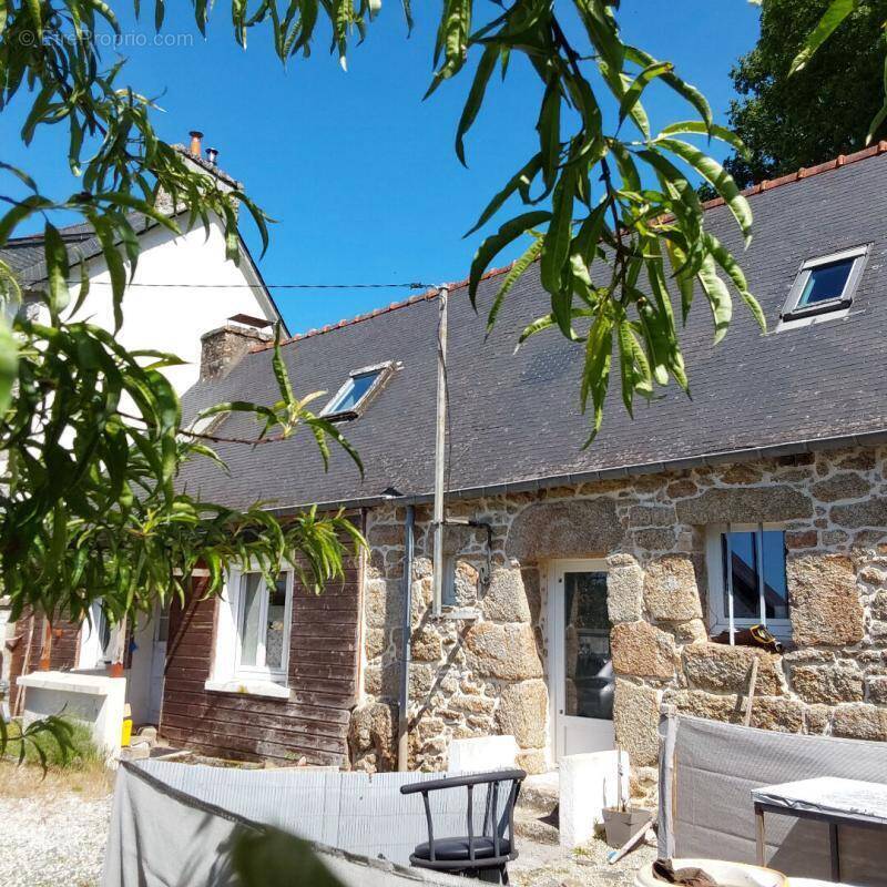 Maison à KERGRIST-MOELOU