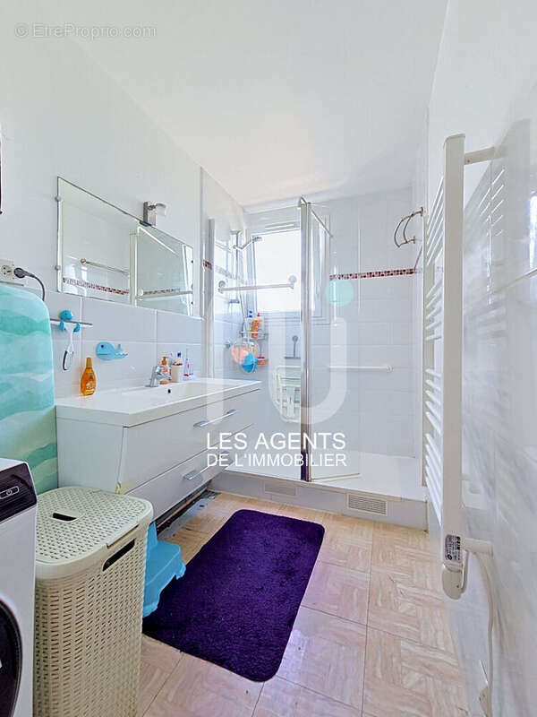Appartement à ASNIERES-SUR-SEINE