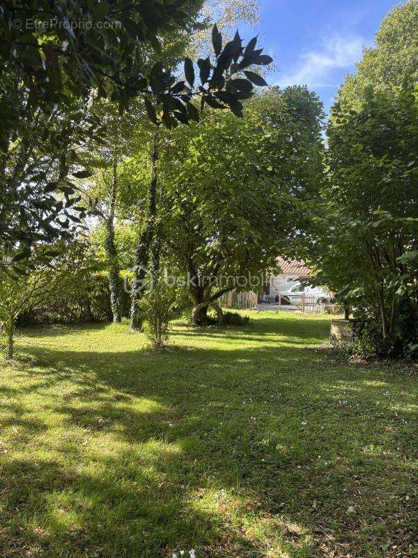 Maison à MAUZE-SUR-LE-MIGNON