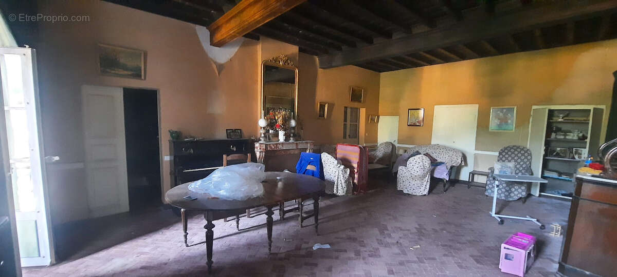 Maison à SAINT-LAURENT-DE-CERDANS