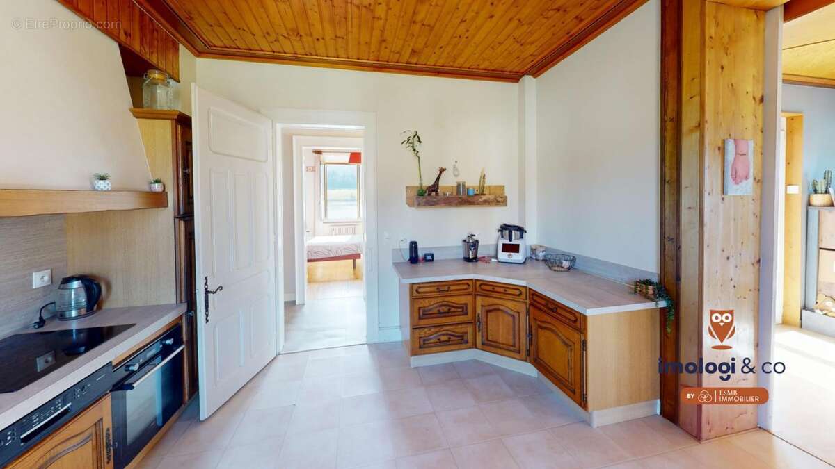 Appartement à SAINT-POINT-LAC