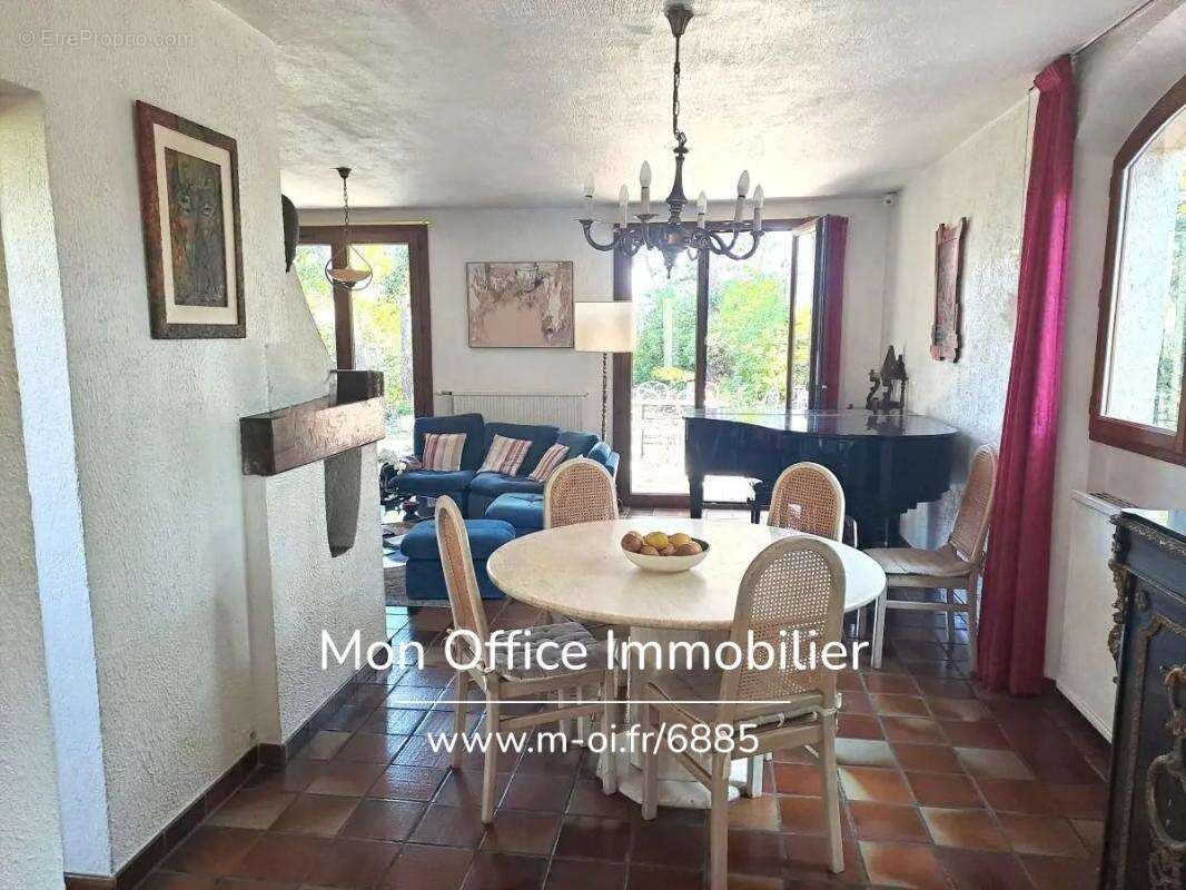Référence : 6885-VCL - Maison dans résidence avec gardien - au coeur d'une pinède - 4 chambres 1 bureau - BOUC BEL AIR - photo 11