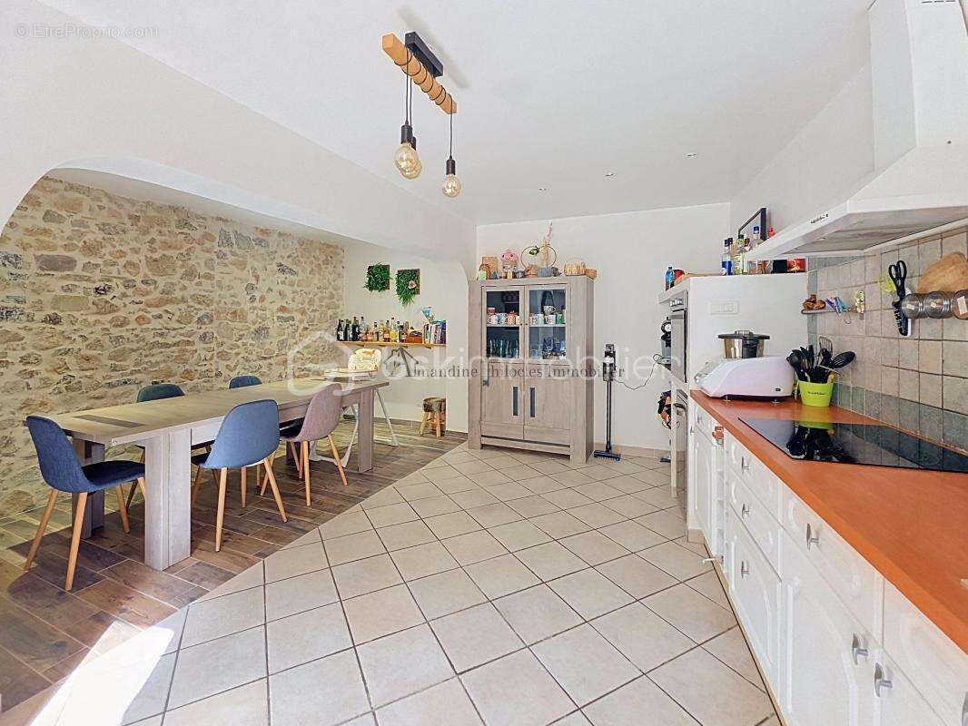 Maison de village pleine de charme – 124 m² – Solliès-Ville - photo 4