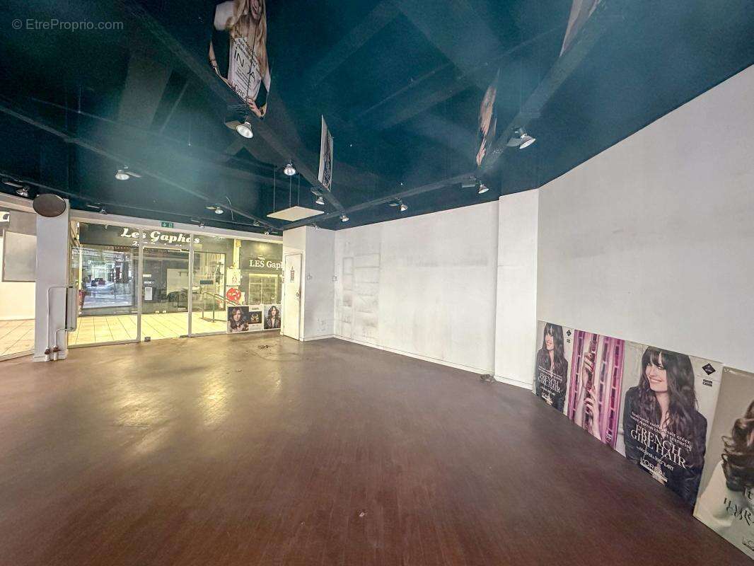 Commerce à PARIS-18E