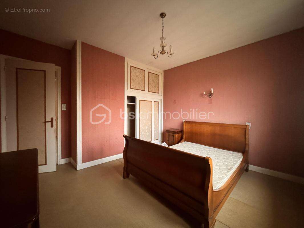 Maison de 125 m2 - 5 pièces - 3 chambres à Assevillers (80200) - photo 4