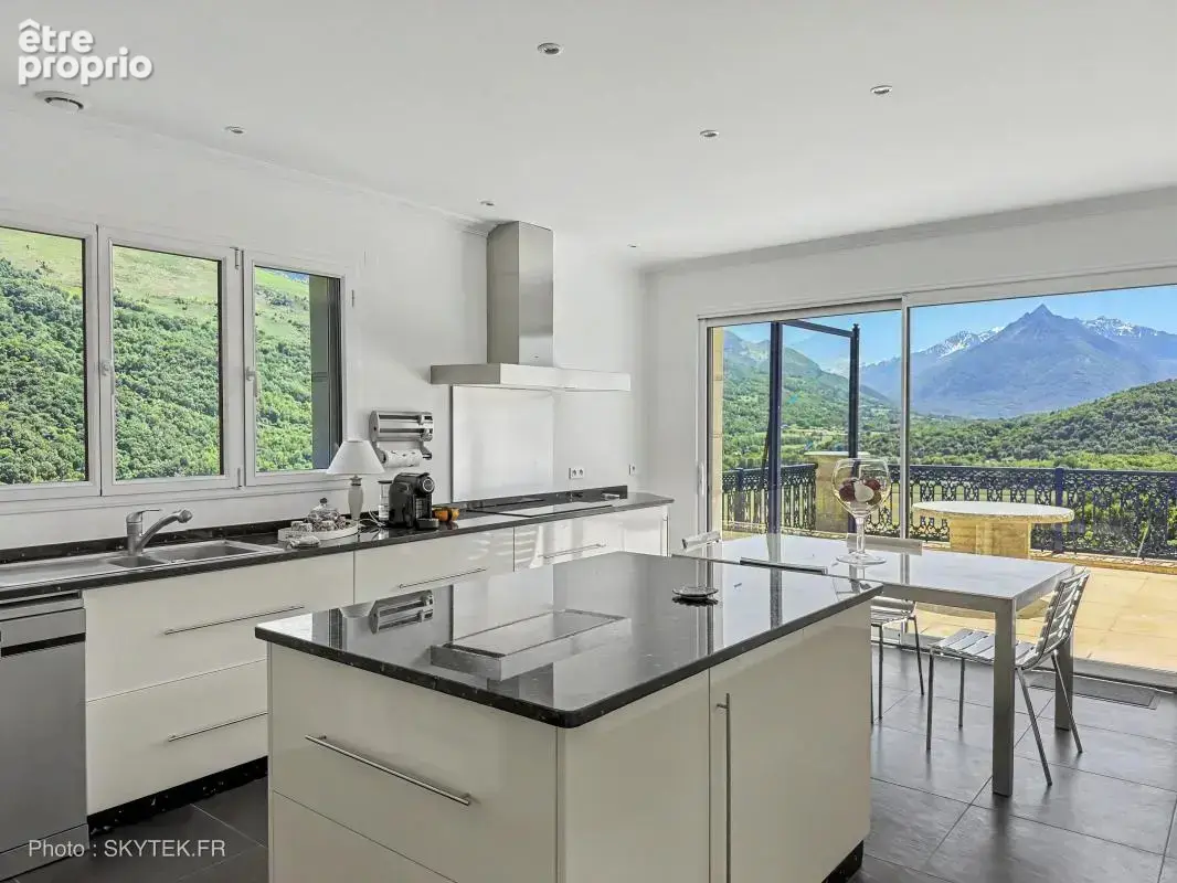 Maison 7 pièces 222 m² à vendre à Argeles-Gazost (65400) - photo 5