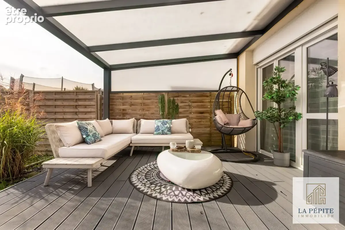 EXCLUSIVITE - Maison semi individuelle de 106m2 - 4 chambres - 1 bureau - jardin - garage - 2 places de statio - photo 10