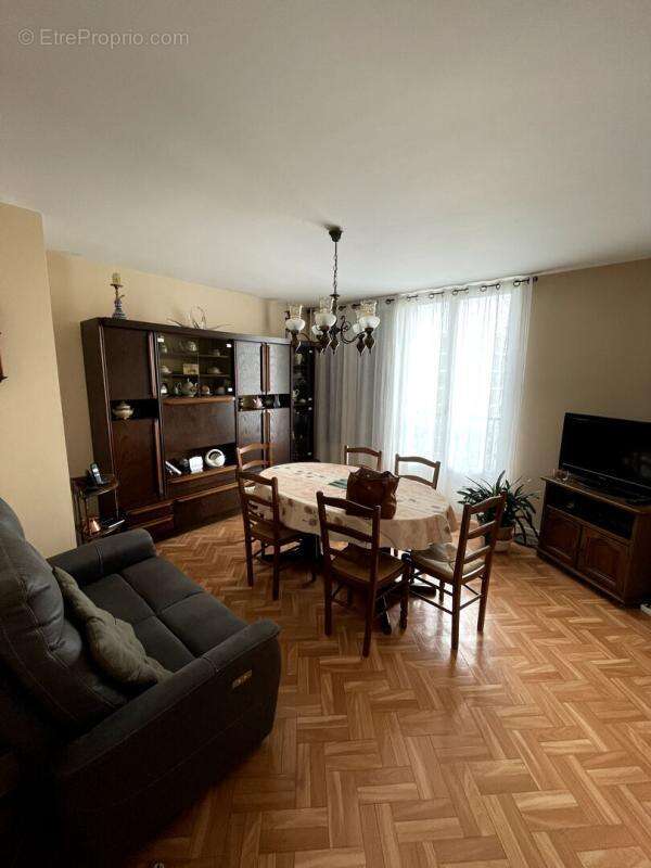 Appartement à FONTAINE