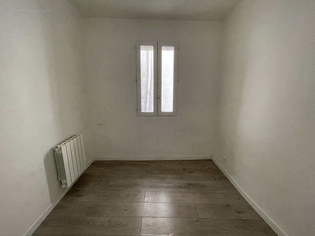 Appartement à MARSEILLE-2E