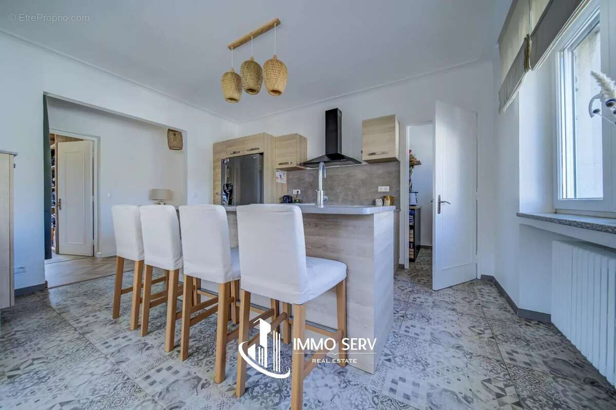 Appartement à AMNEVILLE