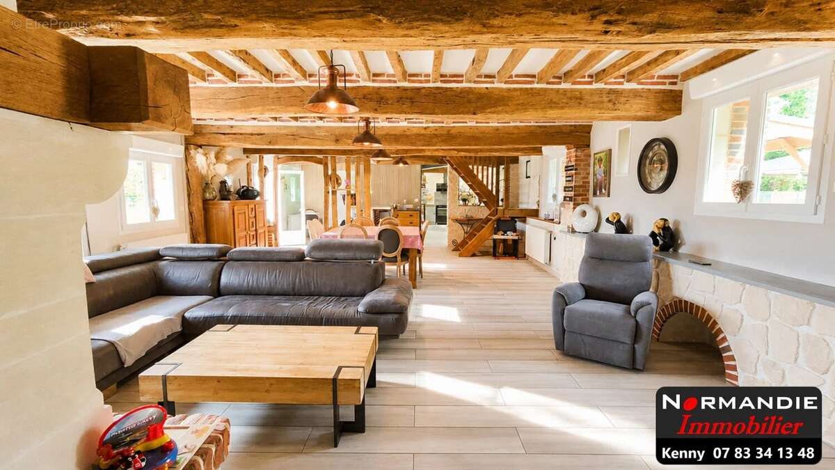 Maison à ALLOUVILLE-BELLEFOSSE