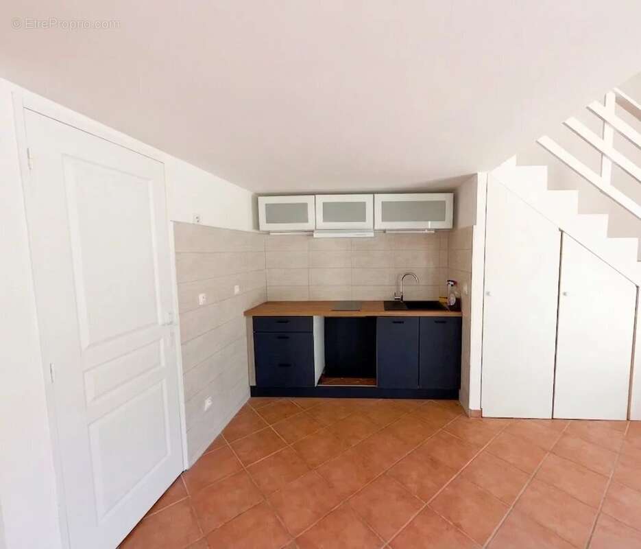 Maison - garéoult - photo 5
