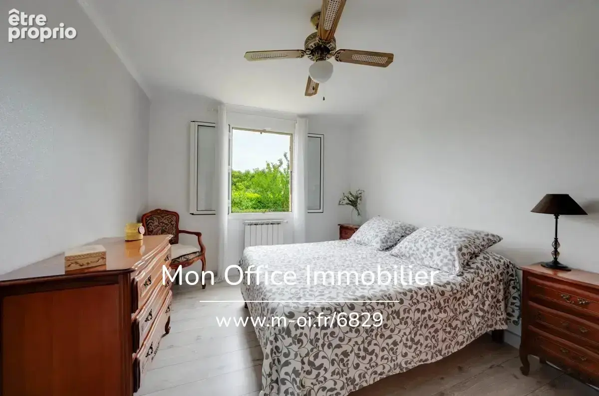 Référence : 6829-CDI - Maison de plain-pied avec piscine et espace annexe indépendant - photo 7