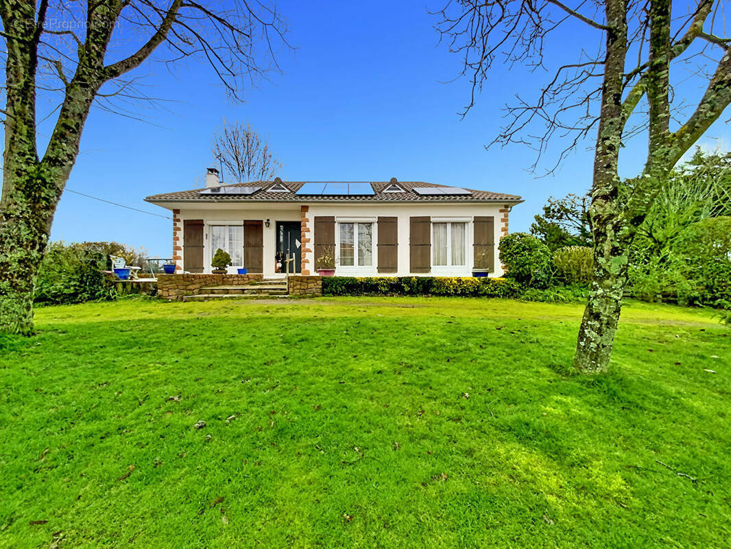 Maison à BEGROLLES-EN-MAUGES