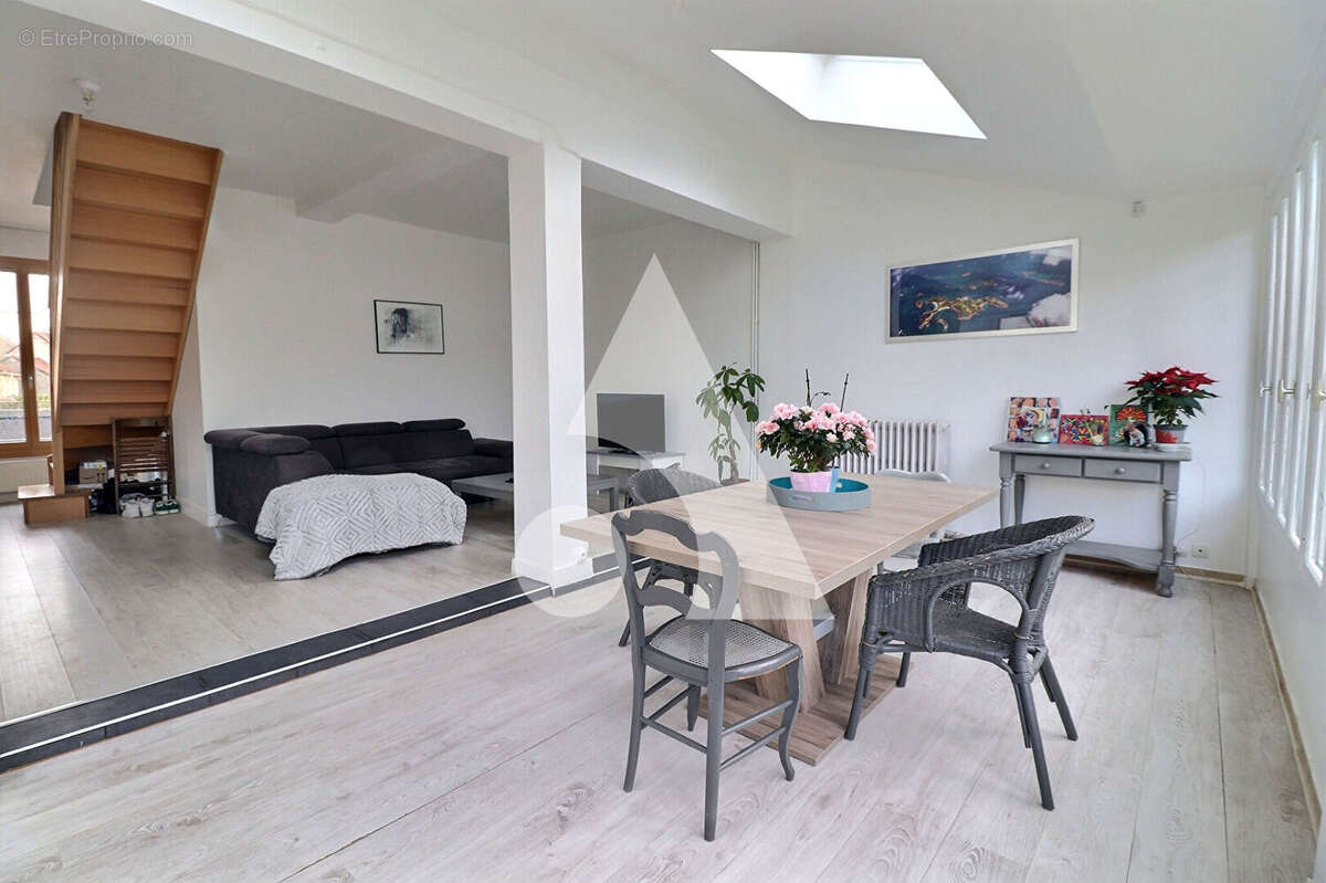 Maison à LE PLESSIS-BOUCHARD