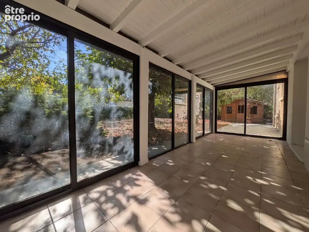 Maison T5/6 avec garage et jardin - photo 11