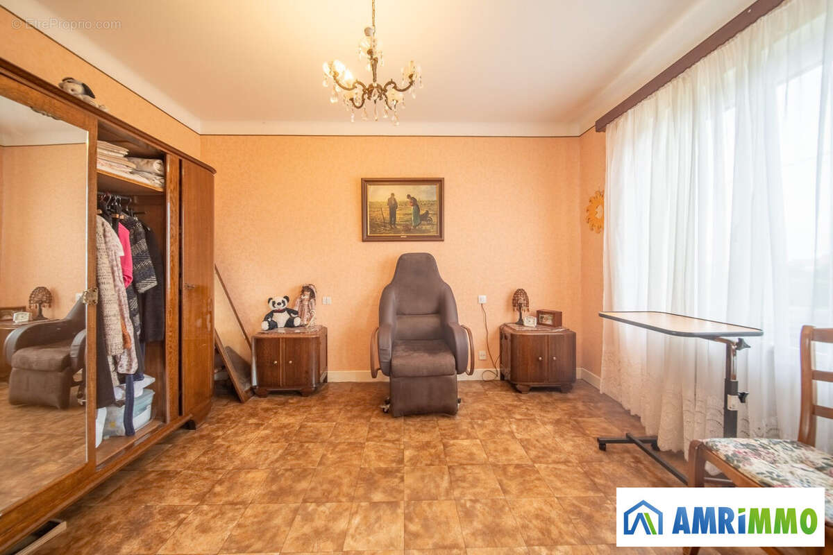 Maison à HAUCOURT-MOULAINE