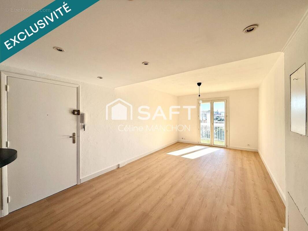 Photo 1 - Appartement à SIX-FOURS-LES-PLAGES