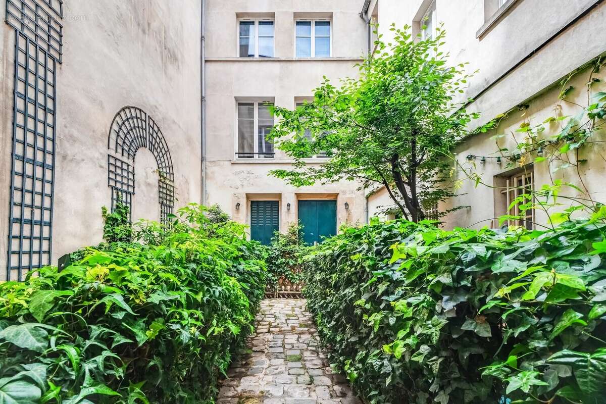 Appartement à PARIS-4E