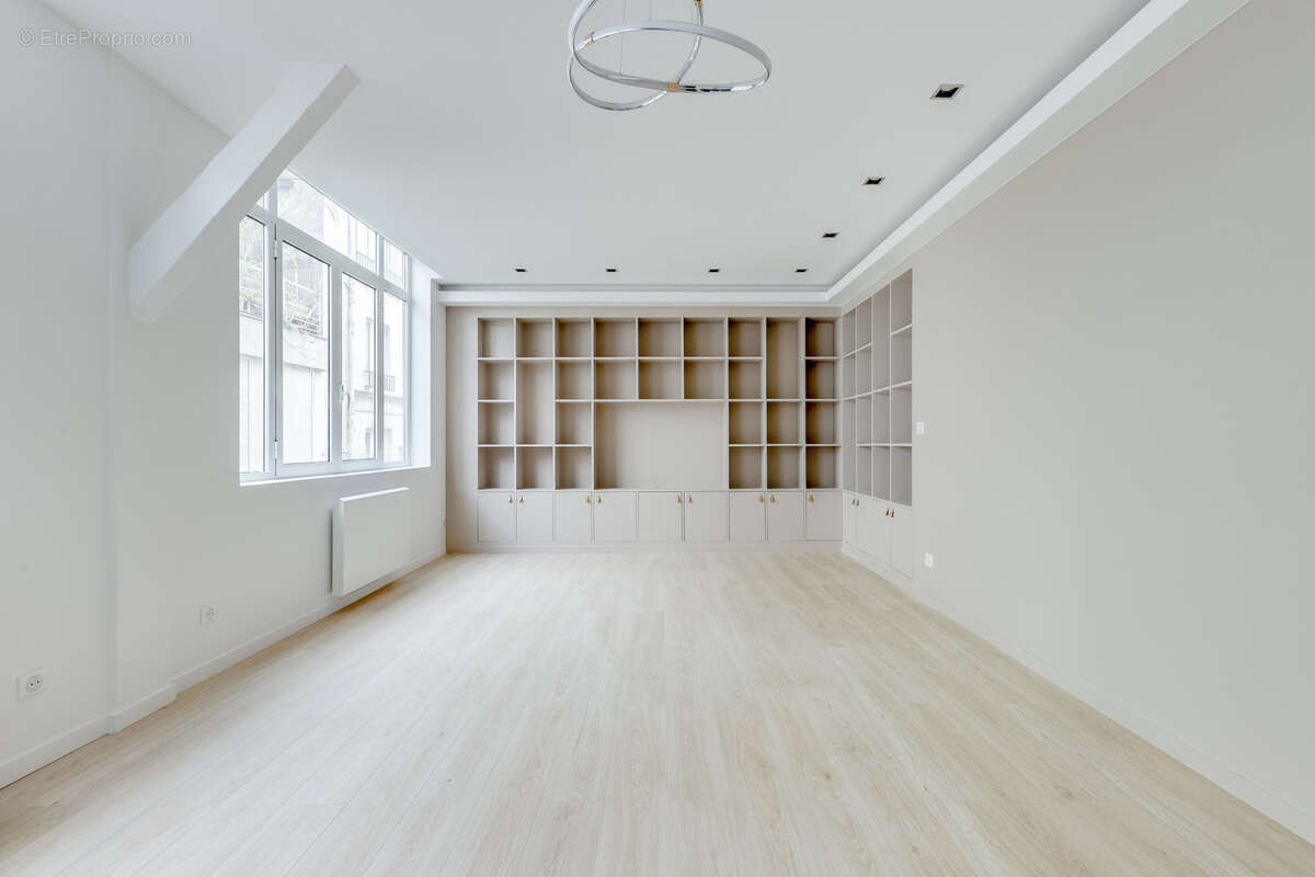 Appartement à PARIS-11E