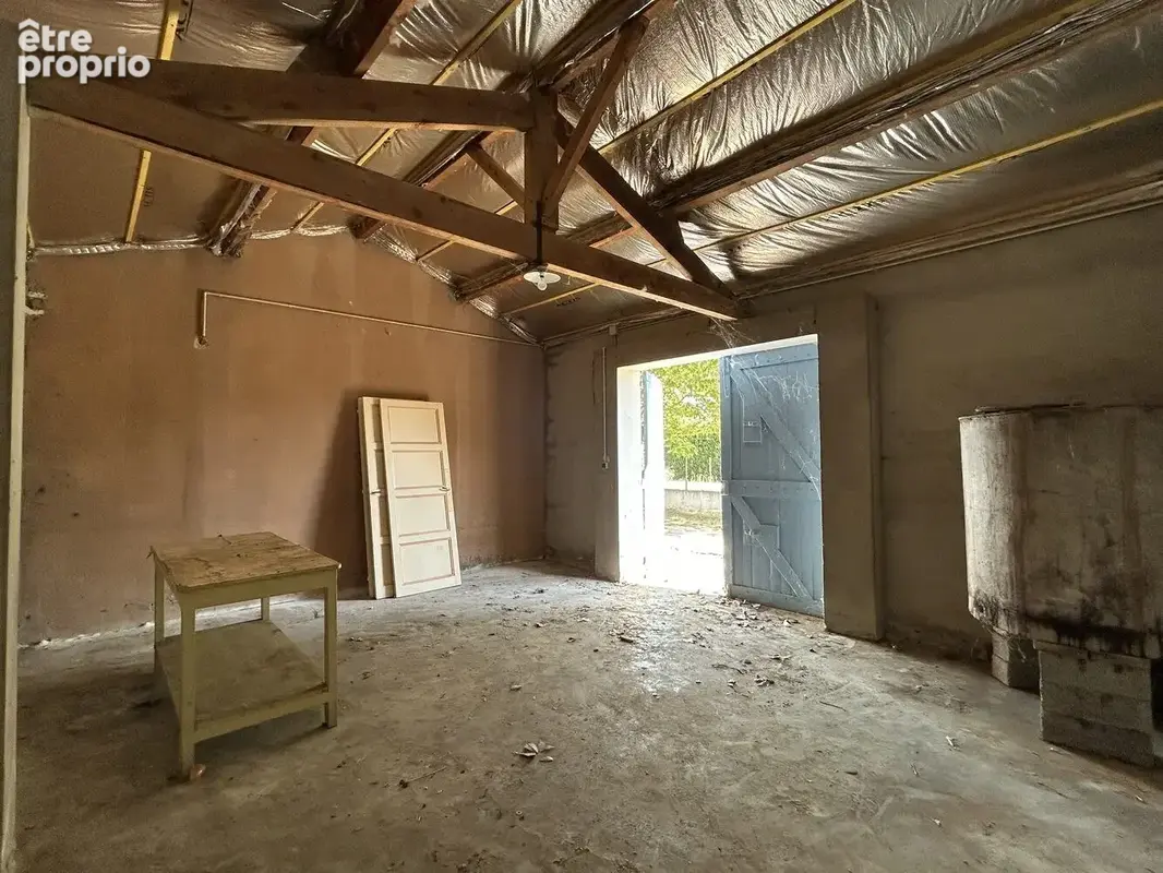 maison 4 chbres sur 1000 m² et dépendances - photo 10