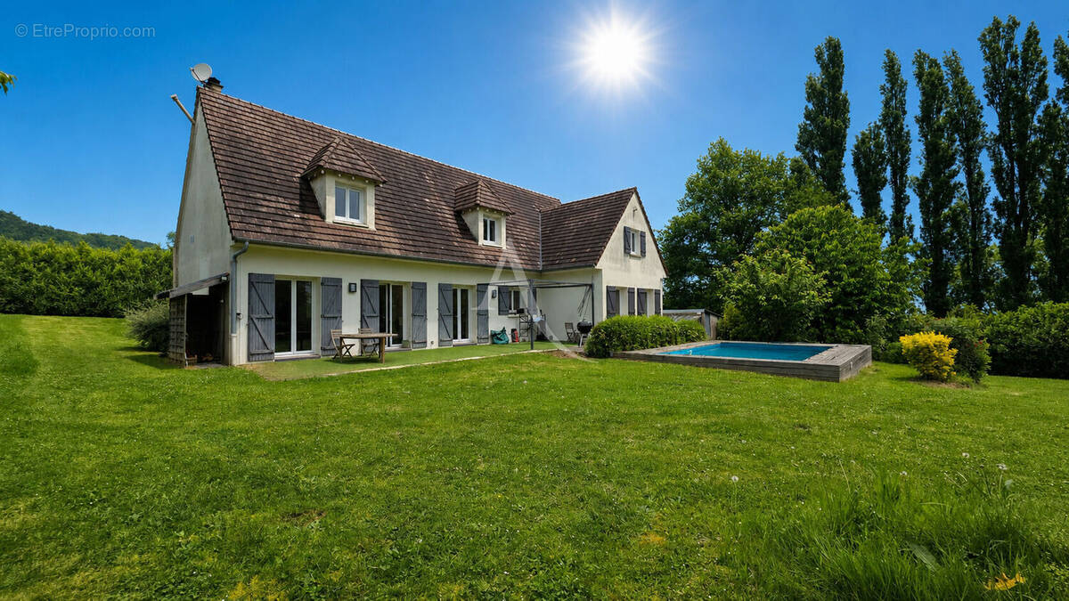 Maison à HADANCOURT-LE-HAUT-CLOCHER