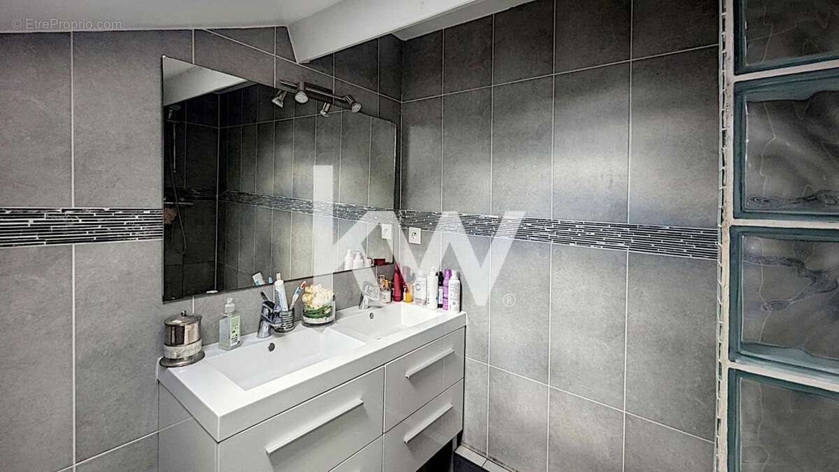 Maison à MONTMORENCY